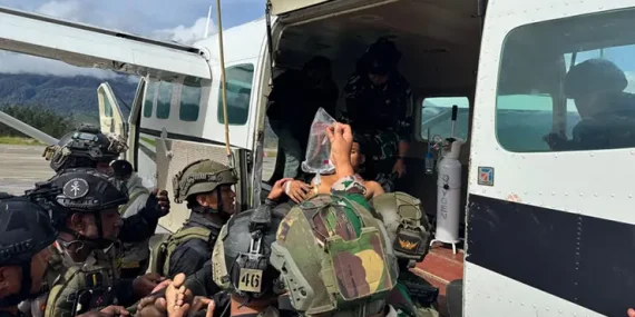 Prajurit TNI Tertembak Saat Kontak Senjata dengan OPM