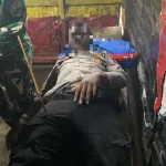 polisi diserang menggunakan panah
