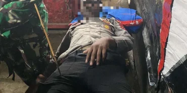 polisi diserang menggunakan panah