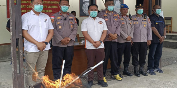 Polres Nabire Musnahkan 21,5 Gram Ganja, Berawal dari Informasi Warga