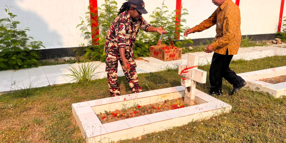 Tabur Bunga HUT ke-67 PEPABRI, FKPPI Nabire Kenang Jasa Para Pahlawan